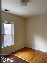 859 W Cornelia Ave in Chicago, IL - Building Photo - Building Photo