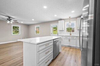 300 Robin Dr in Lynchburg, VA - Building Photo - Building Photo