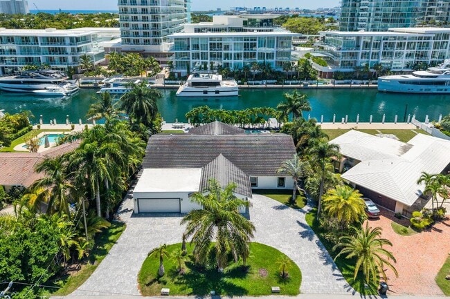 property at 2540 Mercedes Dr