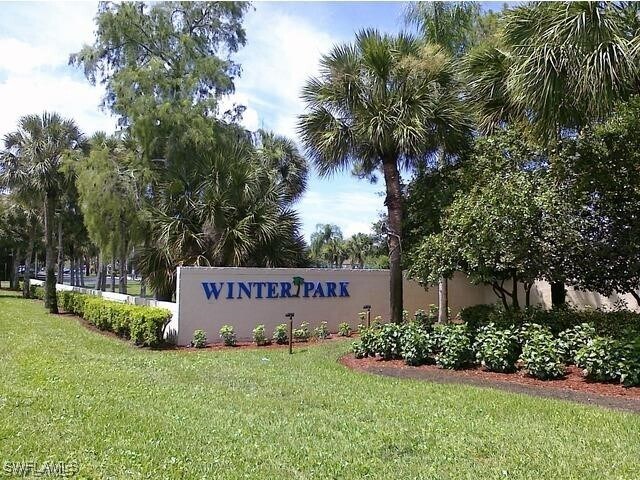 4120 Looking Glass Ln in Naples, FL - Building Photo