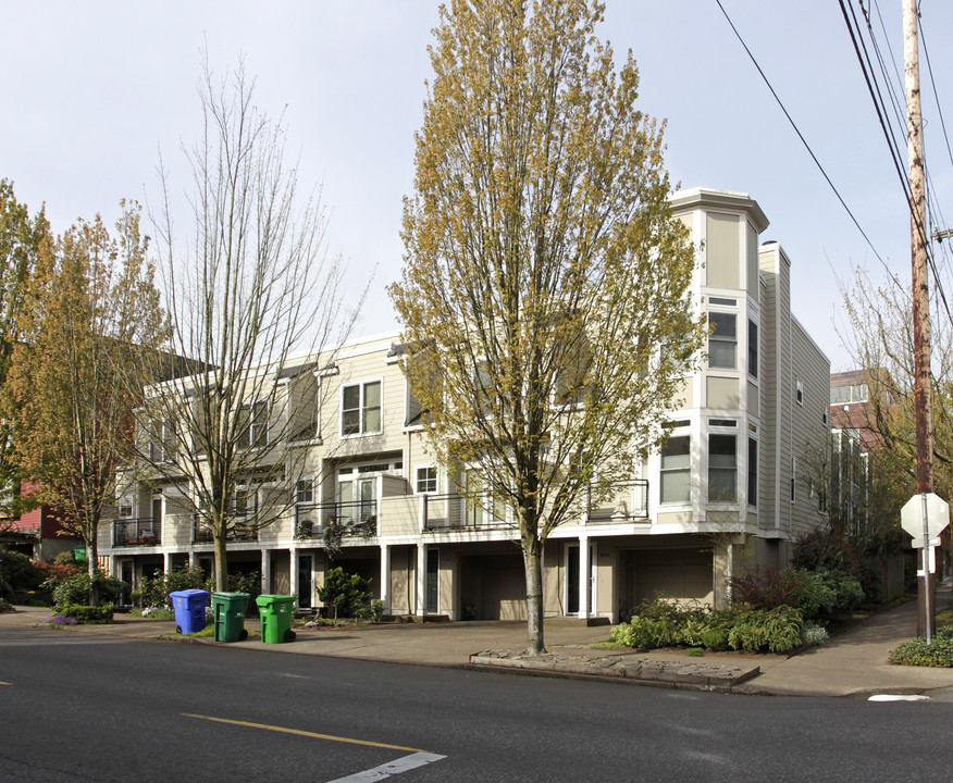 1723 NW 25th Ave in Portland, OR - Building Photo