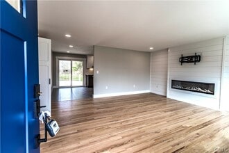 87 Brown St in Baldwinsville, NY - Building Photo - Building Photo