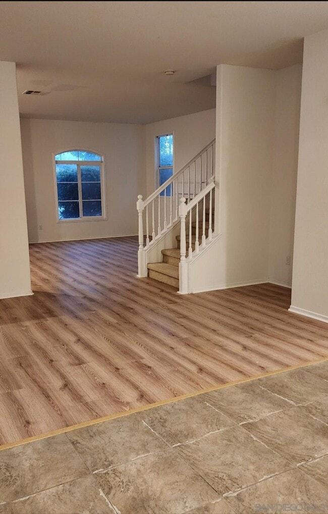 property at 1286 Jamestown Dr