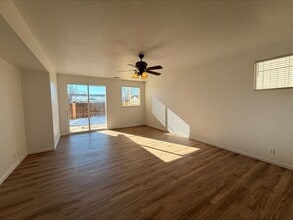 1425 Mountain Rose Dr in Fernley, NV - Building Photo - Building Photo