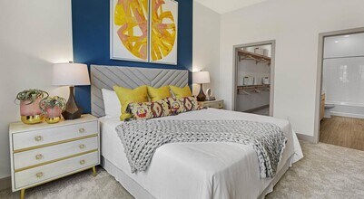 9330 Main St in Houston, TX - Building Photo - Building Photo