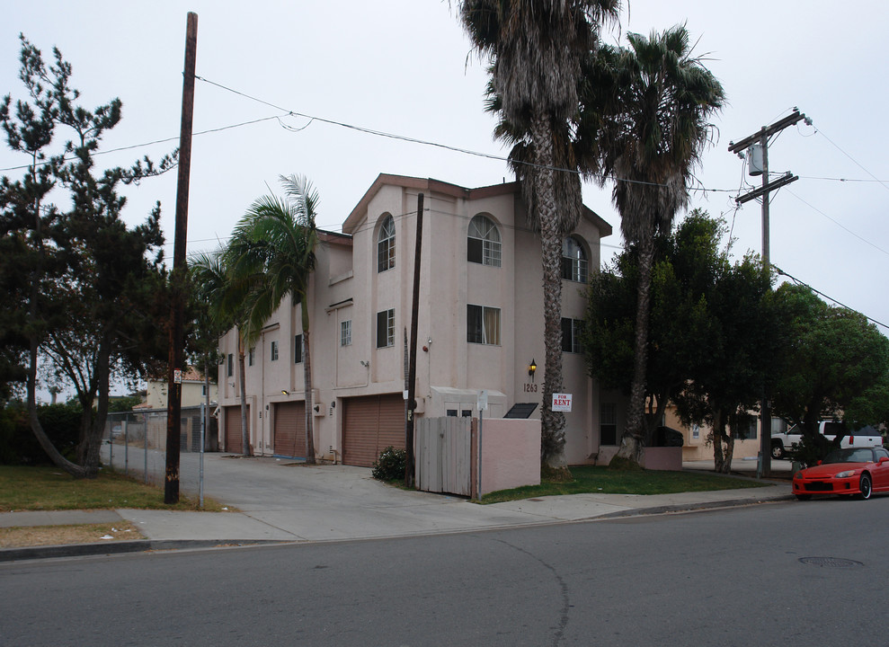 1263 Donax Ave in Imperial Beach, CA - Building Photo