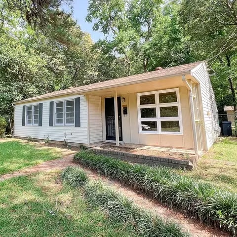 property at 3714 Farwood Dr