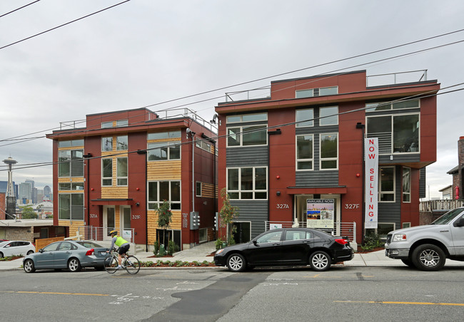 321 W Olympic Pl in Seattle, WA - Building Photo - Primary Photo