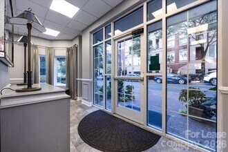 401 N Church St in Charlotte, NC - Building Photo - Building Photo