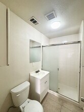 112 E 12th St in Merced, CA - Building Photo - Building Photo