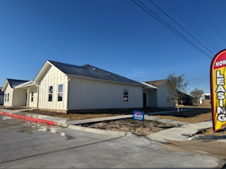 1901 E Sabine St in Victoria, TX - Building Photo
