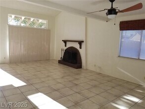 4205 Newhaven Dr in Las Vegas, NV - Building Photo - Building Photo