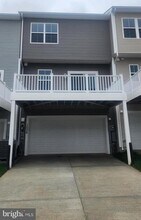 1256 Cedar Vly Rd in Ranson, WV - Building Photo - Building Photo