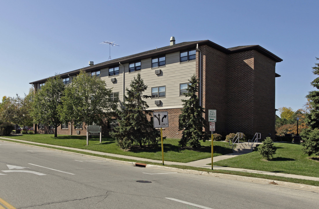 Janesville Regency House in Janesville, WI - Building Photo