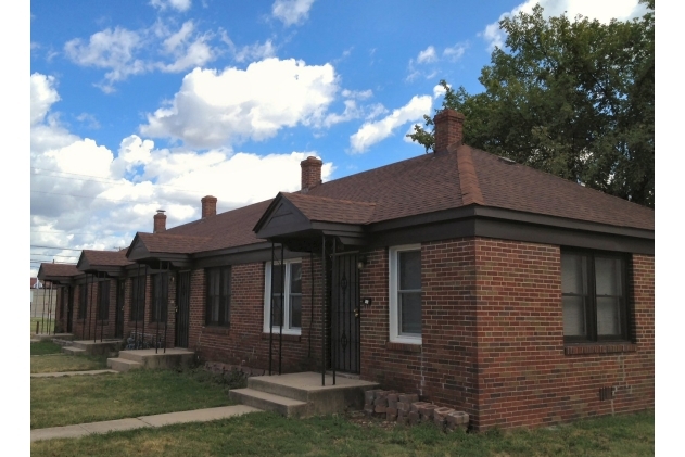 600-614 N Emporia St in Wichita, KS - Foto de edificio