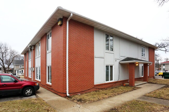 1300 33rd St in Des Moines, IA - Building Photo - Building Photo