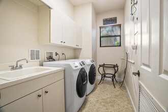 3484 Collonade Dr in Wellington, FL - Building Photo - Building Photo