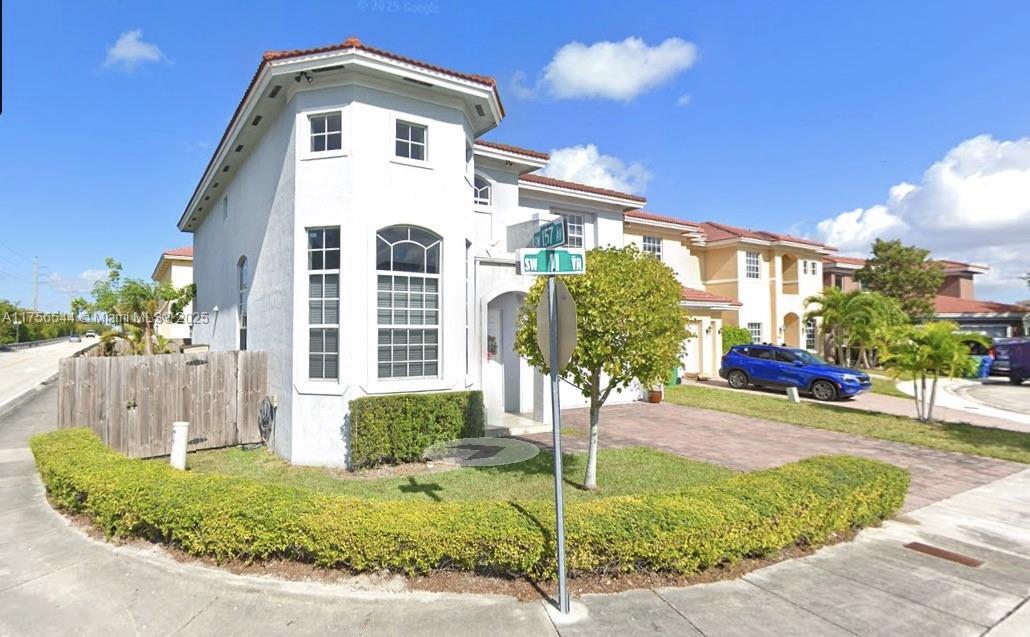 15671 SW 11th Terrace in Miami, FL - Building Photo