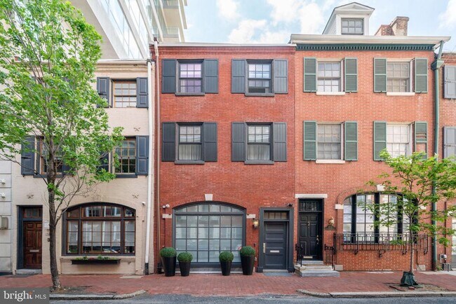 1710 Rittenhouse Square in Philadelphia, PA - Building Photo - Building Photo