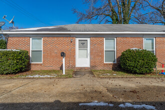 6360 Chesapeake Blvd, Unit A in Norfolk, VA - Building Photo - Building Photo