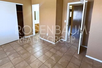 3313 W Harmont Dr in Phoenix, AZ - Building Photo - Building Photo