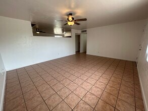 5132 W Osborn Rd in Phoenix, AZ - Building Photo - Building Photo