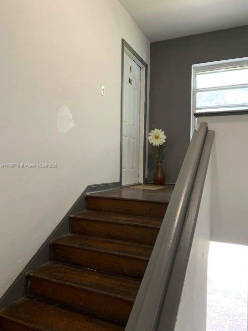 property at 424 NE 82nd St