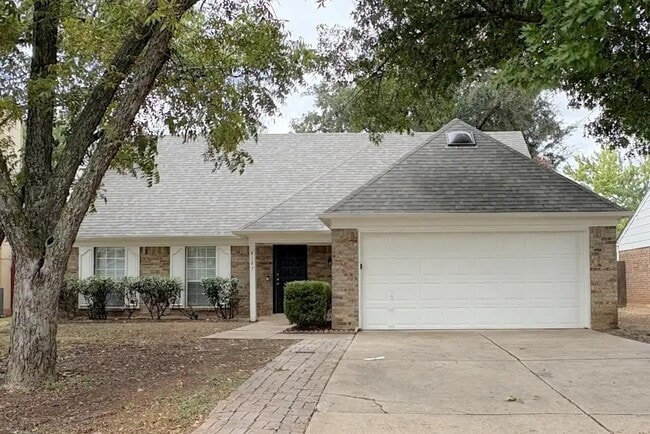 4146 Hathaway Dr in Grand Prairie, TX - Building Photo - Building Photo