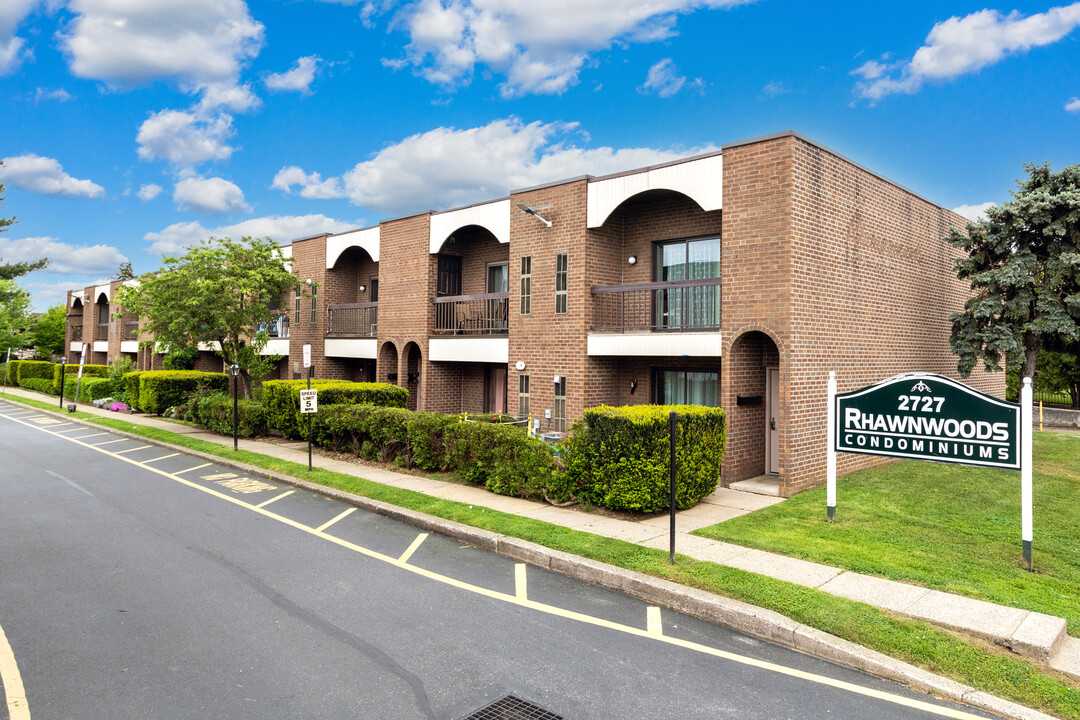 Rhawnwoods Duplexes in Philadelphia, PA - Building Photo