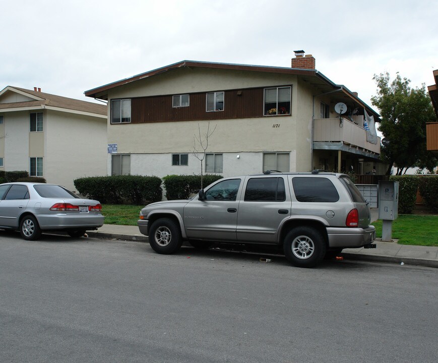 1171 Ayala Dr in Sunnyvale, CA - Foto de edificio