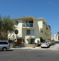 16621 Dolores St Apartments