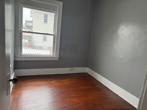 386 Ridgeway Ave, Unit 04 in Rochester, NY - Building Photo - Building Photo