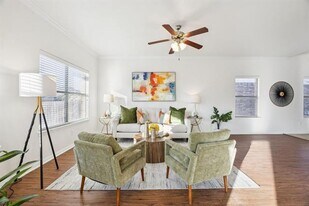 12145 Walden Wood Dr in Fort Worth, TX - Building Photo