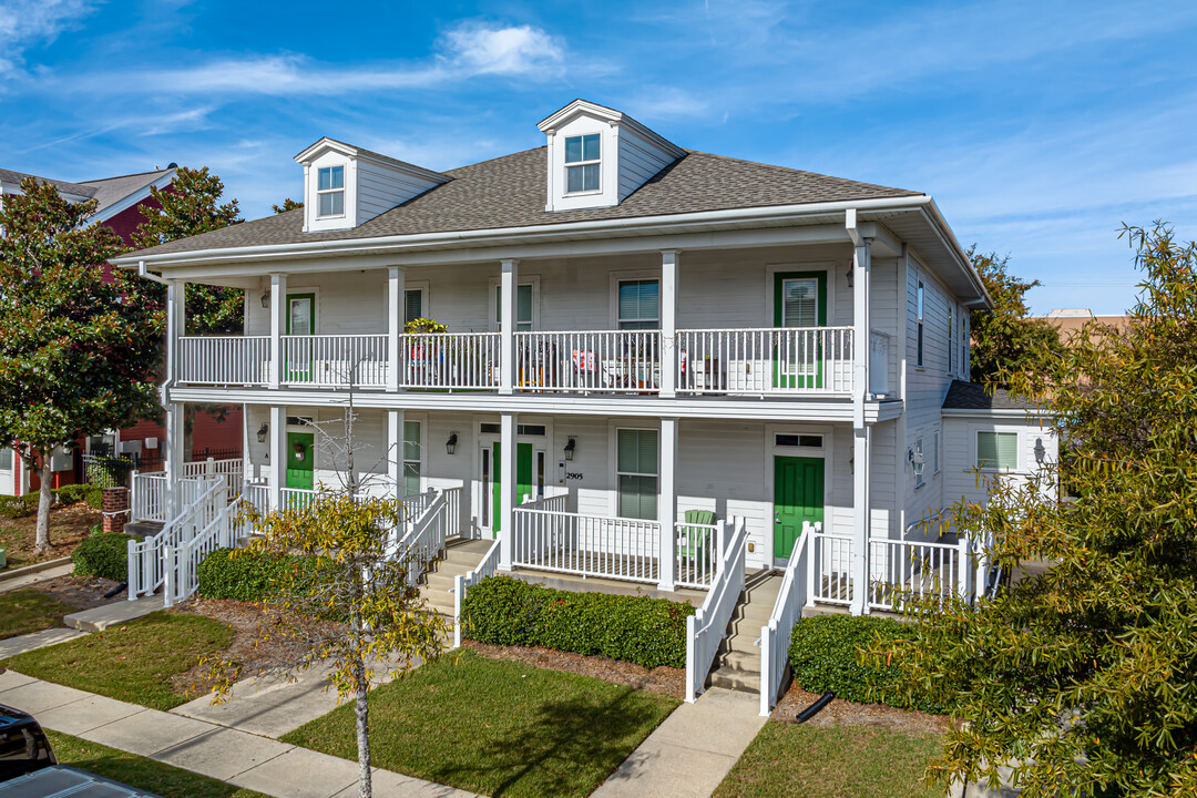 Harmony Oaks Apartments in New Orleans, LA - Building Photo