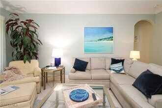 817 Carrick Bend Cir in Naples, FL - Foto de edificio - Building Photo