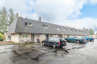 Aladdin Townhomes in Tacoma, WA - Building Photo