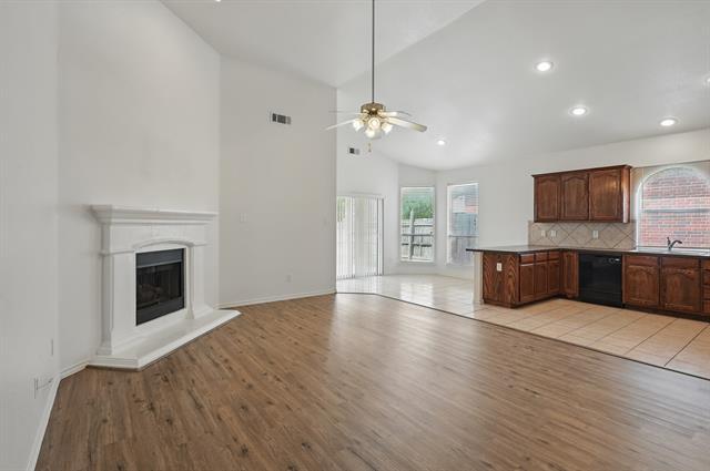 6329 Mystic Falls Dr in Fort Worth, TX - Building Photo - Building Photo