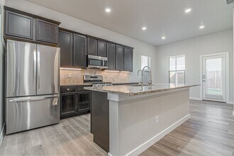 6106 Purtis Crk Dr in Midland, TX - Building Photo - Building Photo