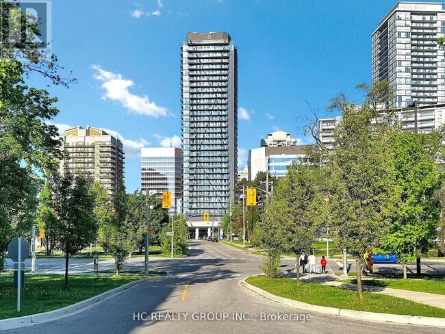 15-LPH15 Ellerslie Ave in Toronto, ON - Building Photo - Building Photo