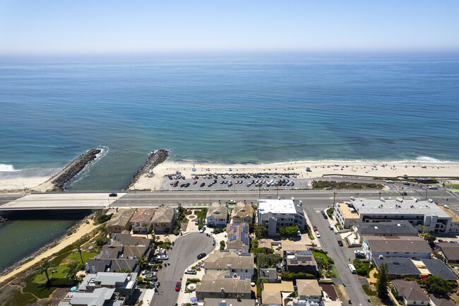 Camelot Terrace Apartments in Carlsbad, CA - Building Photo - Building Photo