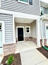 424 Windsinger Ln in Greer, SC - Building Photo - Building Photo