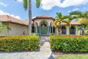 11415 51st Ct N in Royal Palm Beach, FL - Building Photo