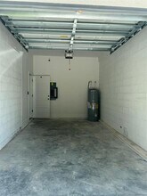 9187-9189 N Travis Dr in Citrus Springs, FL - Foto de edificio - Building Photo