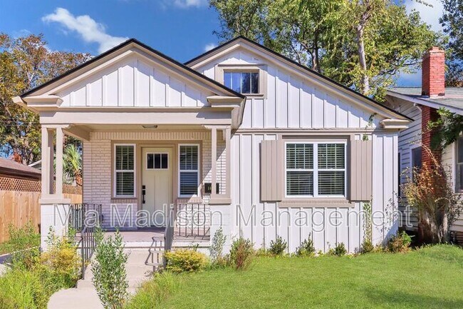 1016 Seiler Ave in Savannah, GA - Building Photo - Building Photo