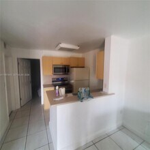 7151 Miami Lakes Dr in Hialeah, FL - Building Photo - Building Photo