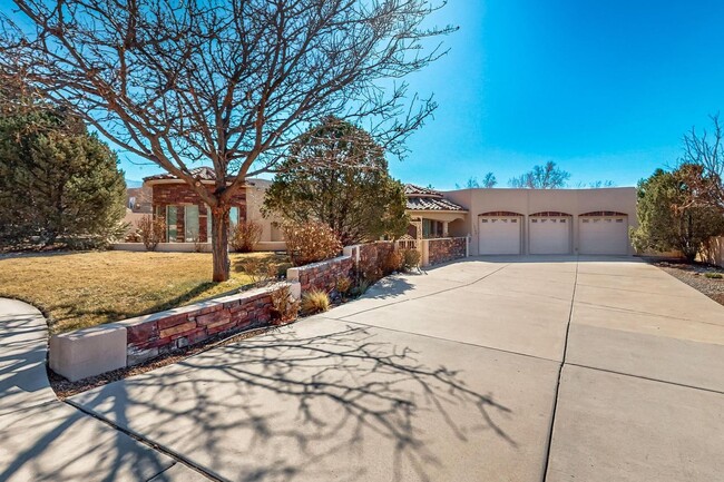 12100 Crimson Glory Rd NE in Albuquerque, NM - Foto de edificio - Building Photo