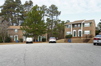 Green Valley Manor in Fayetteville, NC - Building Photo - Building Photo