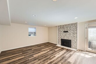 4828 Delaware Ave-Unit -Unit B in Everett, WA - Building Photo - Building Photo