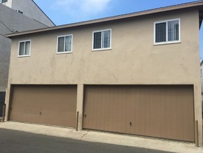 326 Hermosa Ave in Hermosa Beach, CA - Building Photo - Building Photo