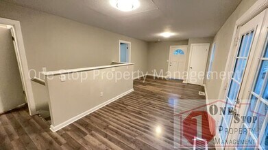 518 S Ash Ave in Independence, MO - Building Photo - Building Photo